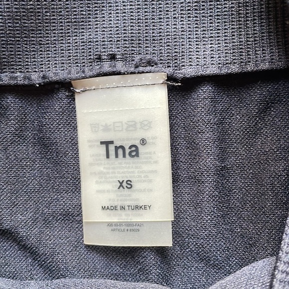 Aritzia shorts - Picture 2 of 3